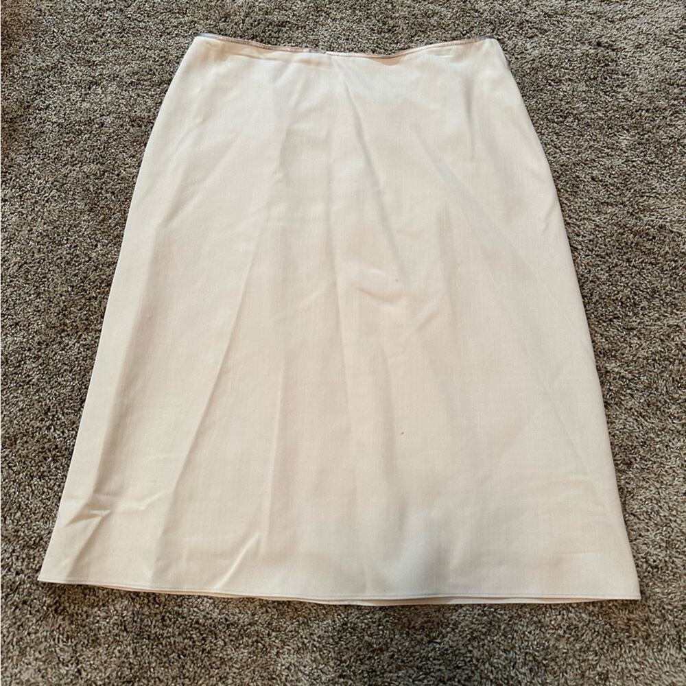 Banana Republic Size 12 skirt, light tan/beige wool/rayon blend knee length Y2K